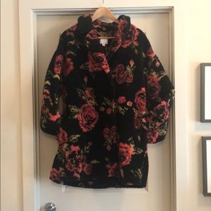 Fuzzy rose patterned coat